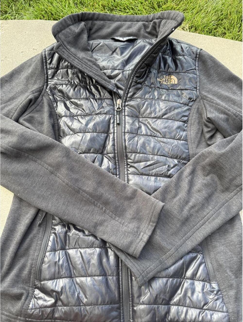 The North Face Women's Black Quilted and Fleece Jacket, Medium